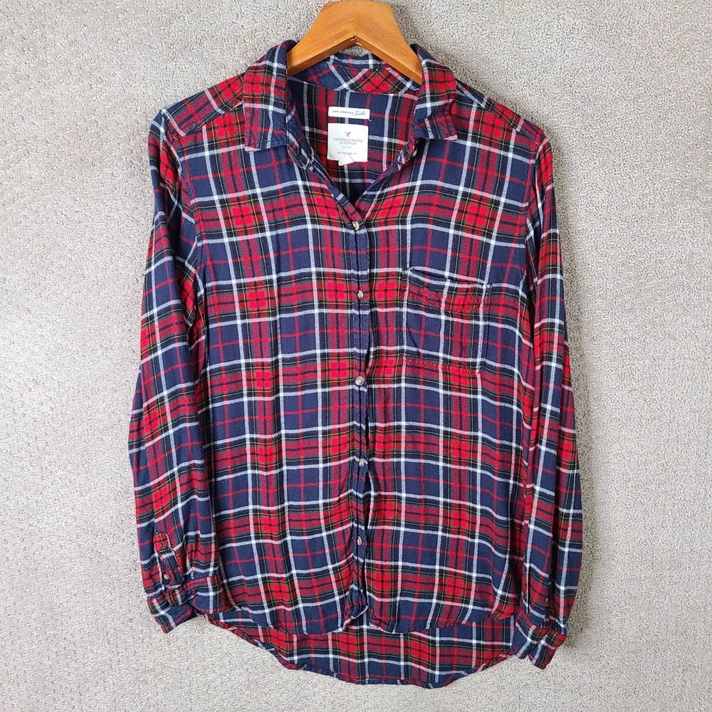 American Eagle Shirt Women M Red Plaid Flannel Boyfriend Fit Viscose Long Sleeve